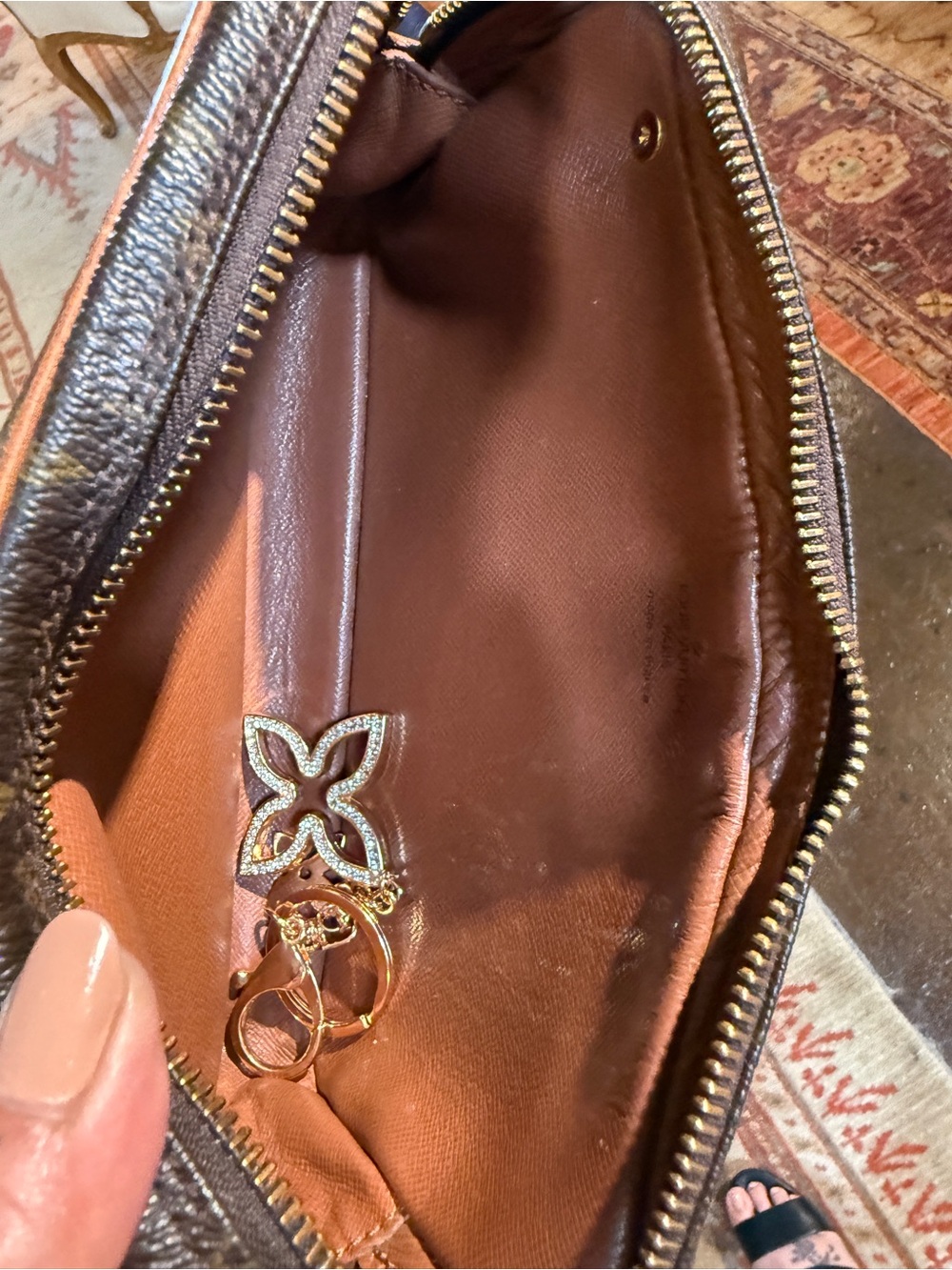 Vintage upcycled- Louis Vuitton Monogram Canvas Pochette Crossbody Bag. - Picture 6 of 10